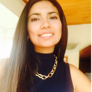 Meet your Posher, Daniela